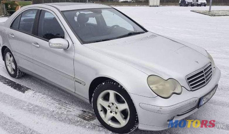 2002' Mercedes-Benz C photo #1