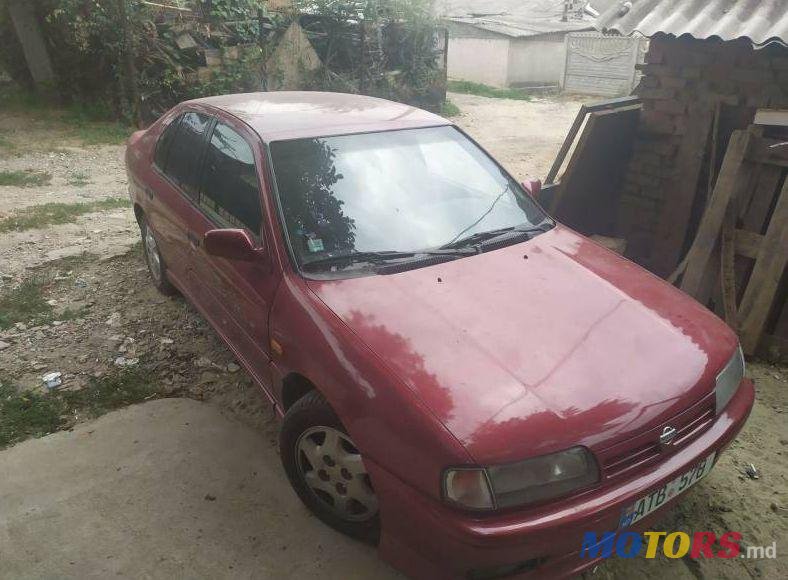 1995' Nissan Primera photo #4