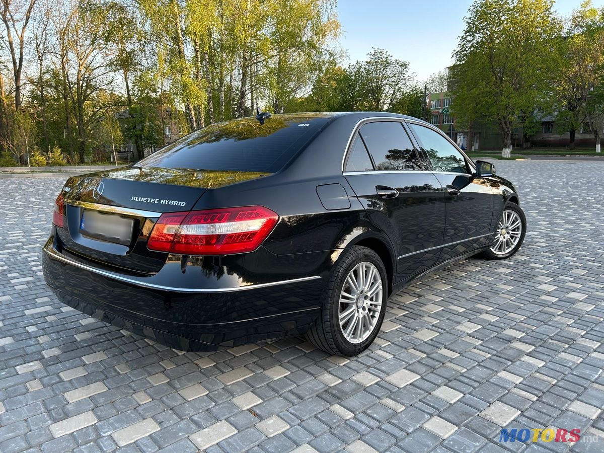 2012' Mercedes-Benz E-Class photo #2