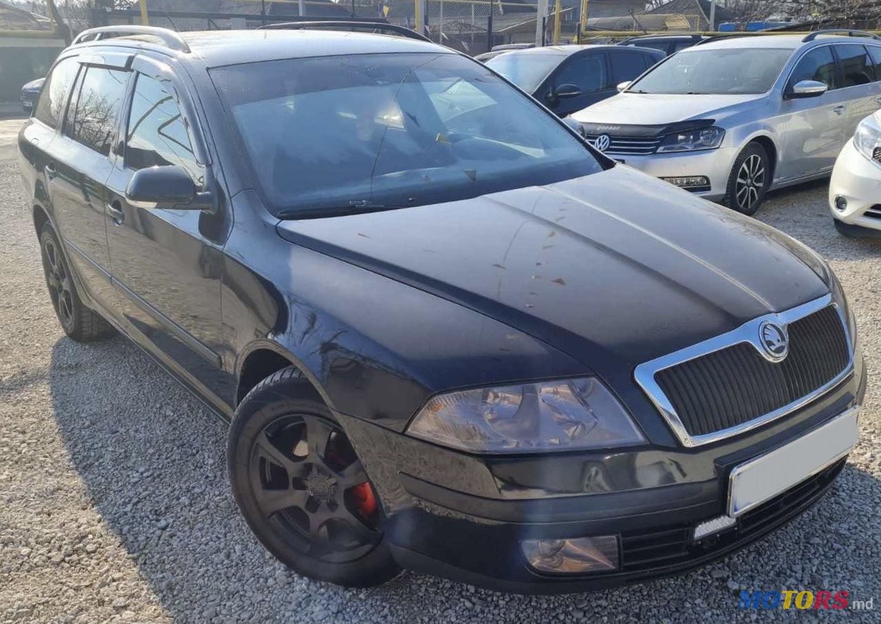 2005' Skoda Octavia photo #2