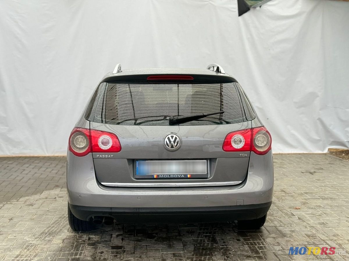 2006' Volkswagen Passat photo #6