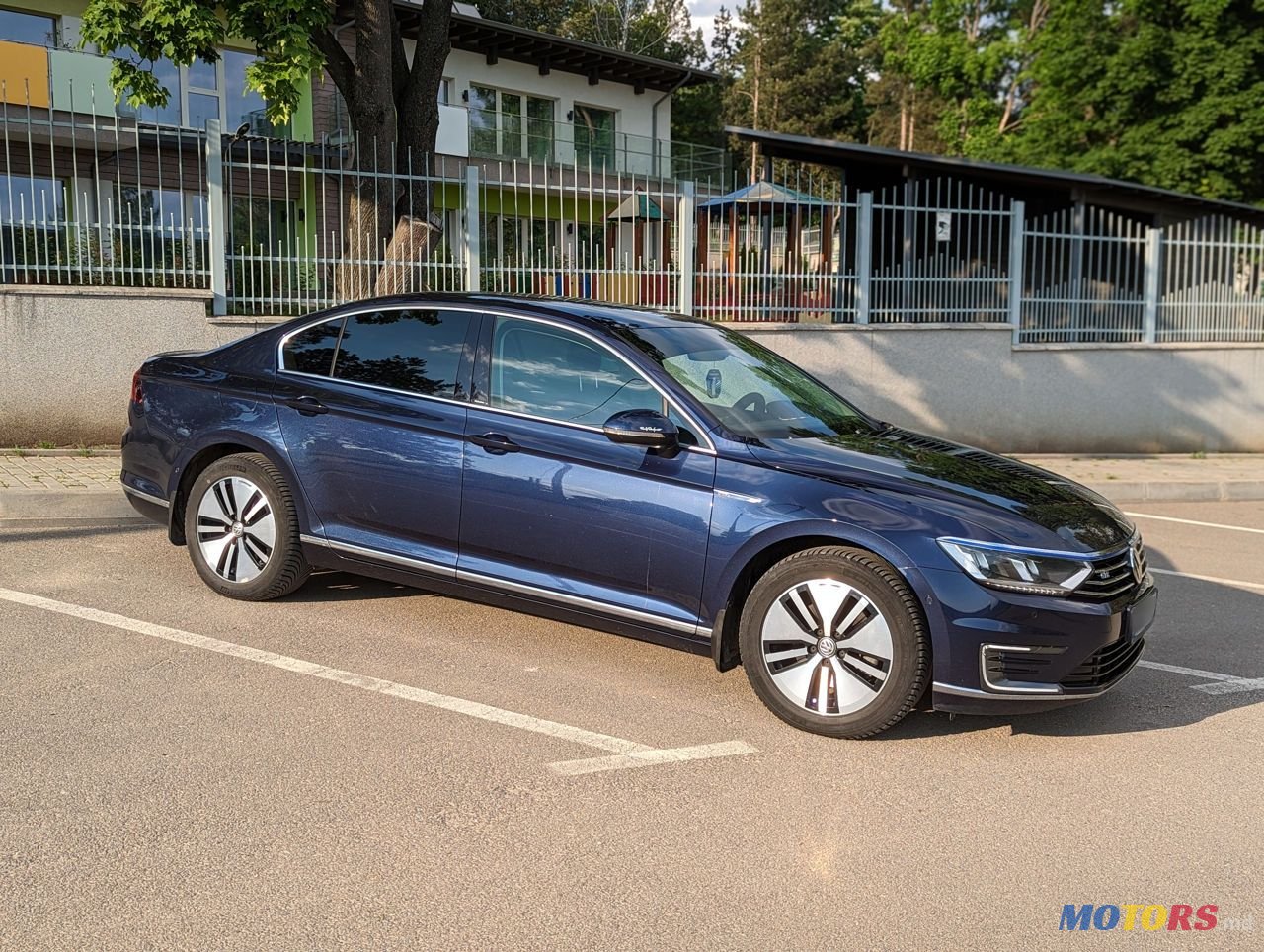 2016' Volkswagen Passat photo #3