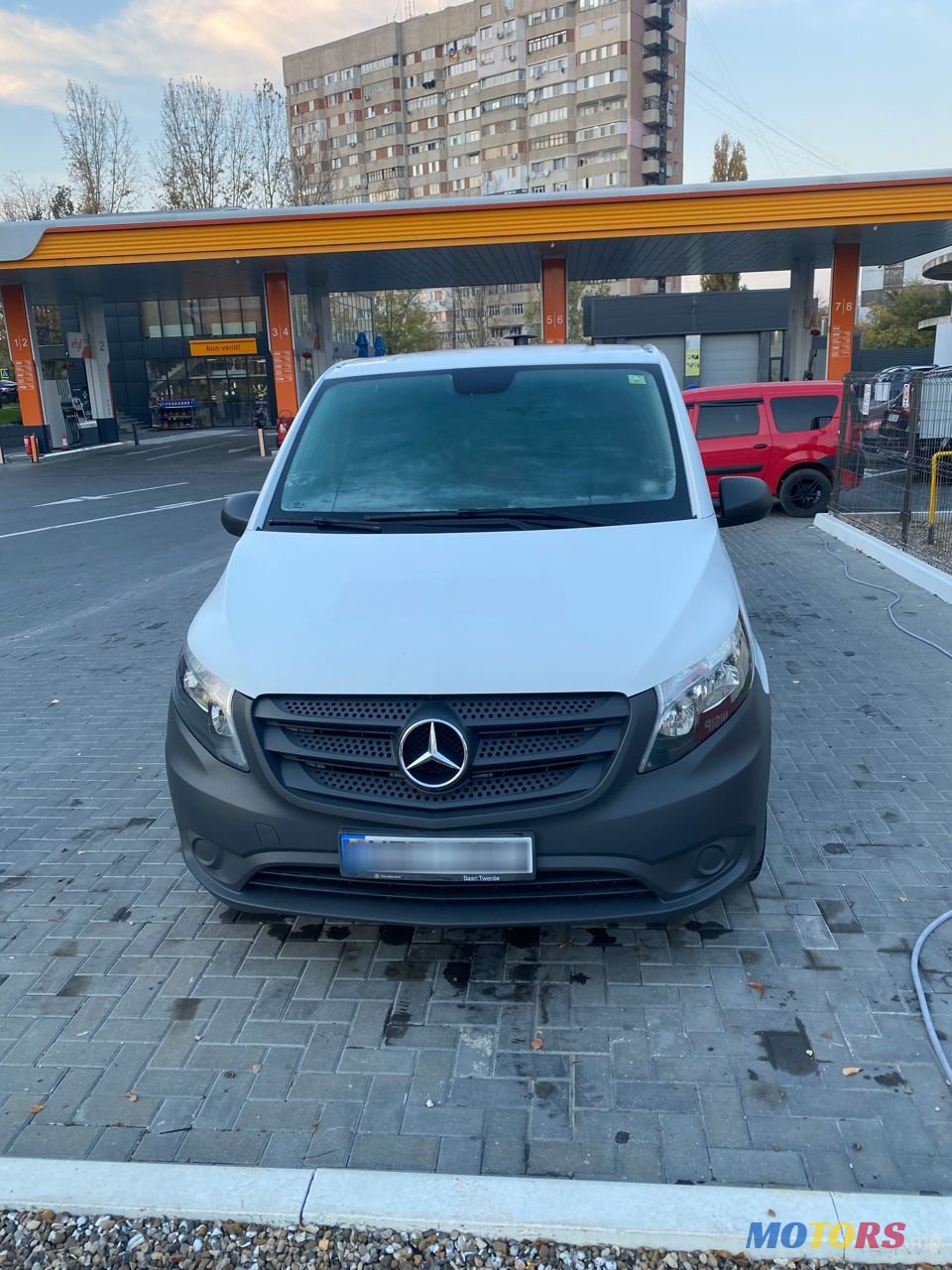 2017' Mercedes-Benz Vito photo #2