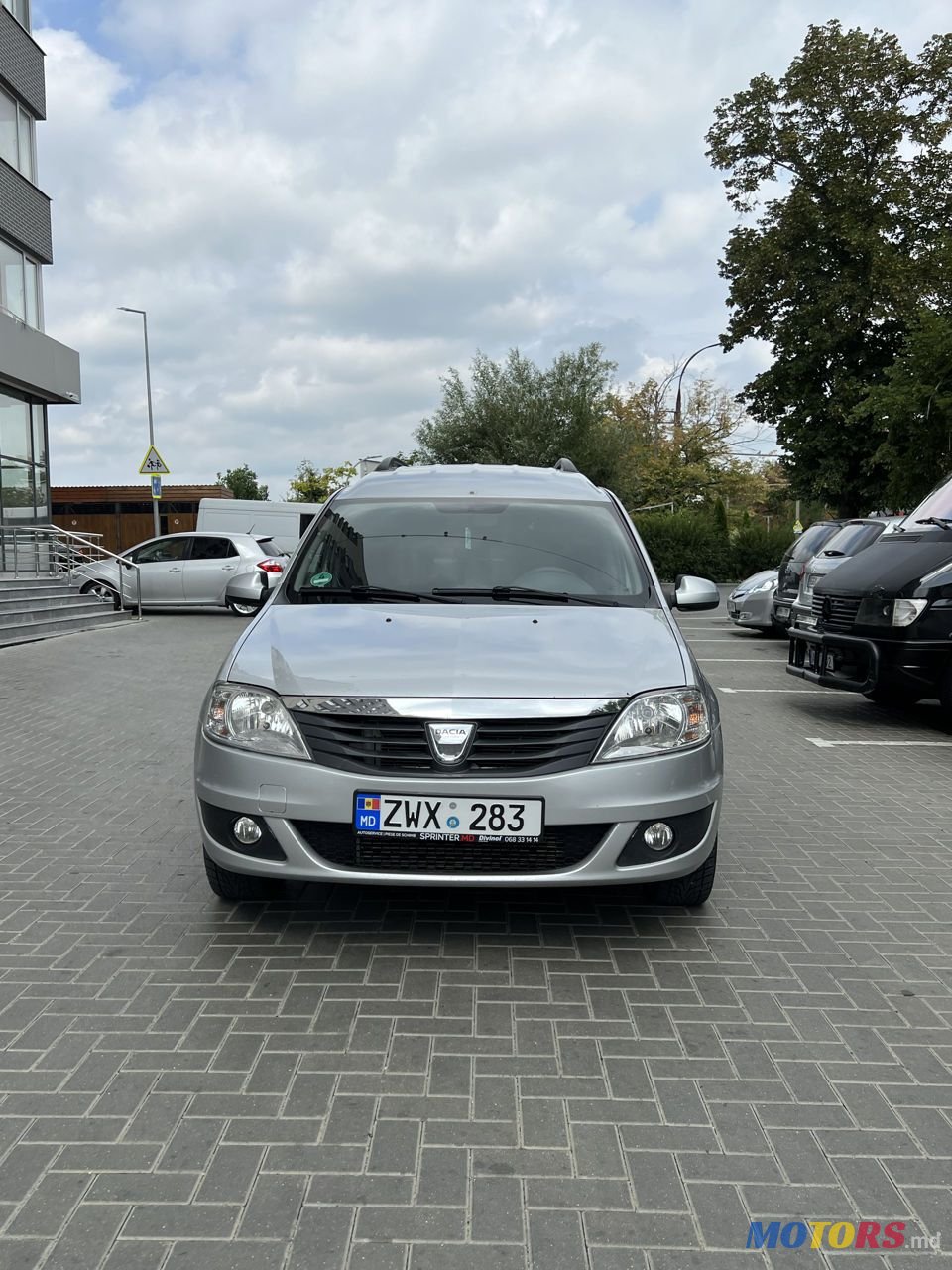 2011' Dacia Logan Mcv photo #3