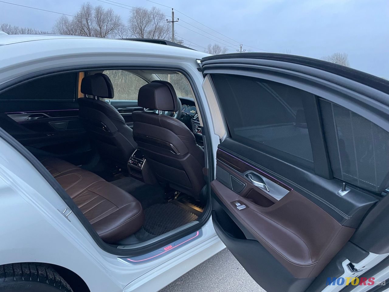 2017' BMW 7 Series photo #5