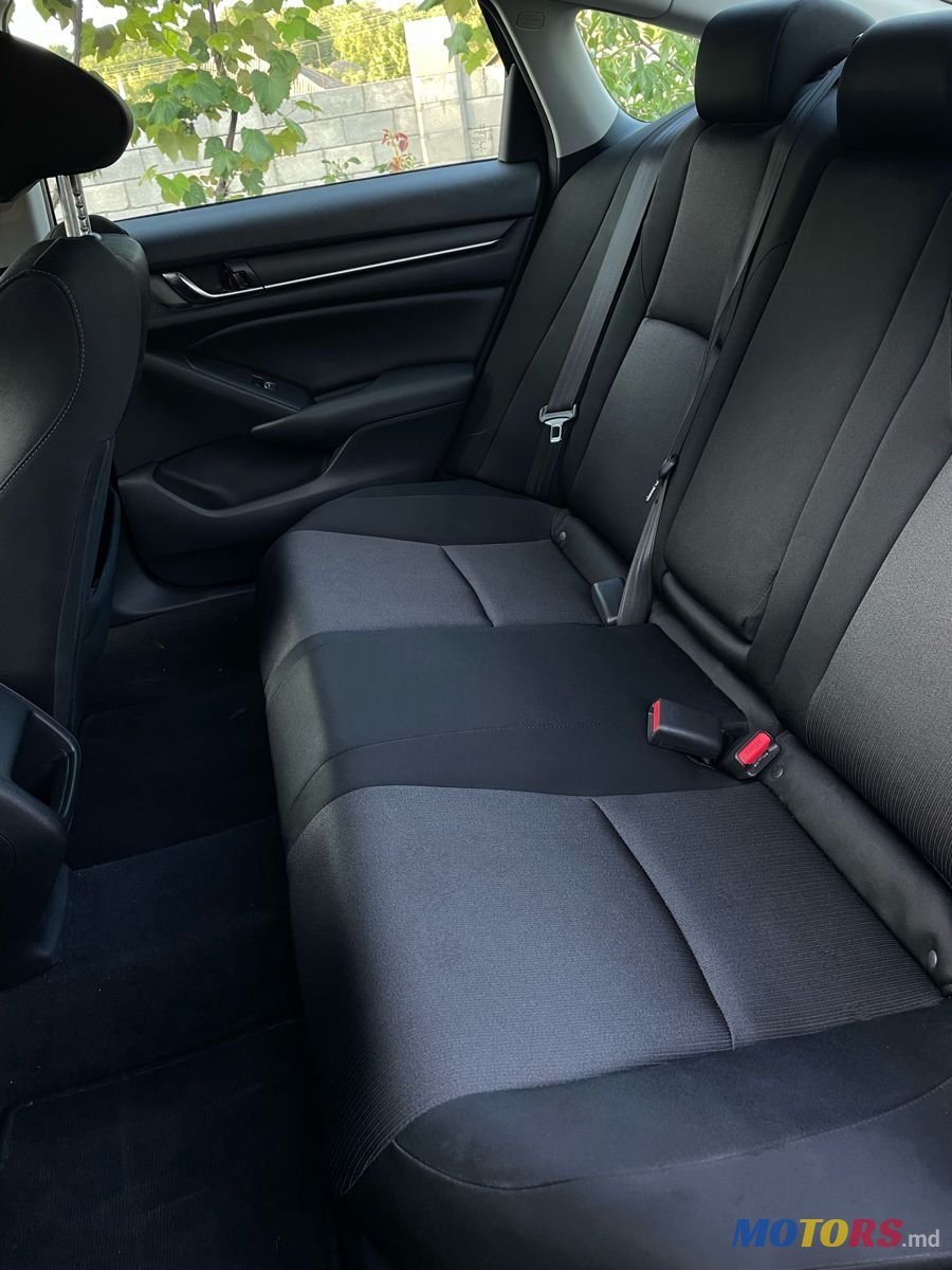 2018' Honda Accord photo #6