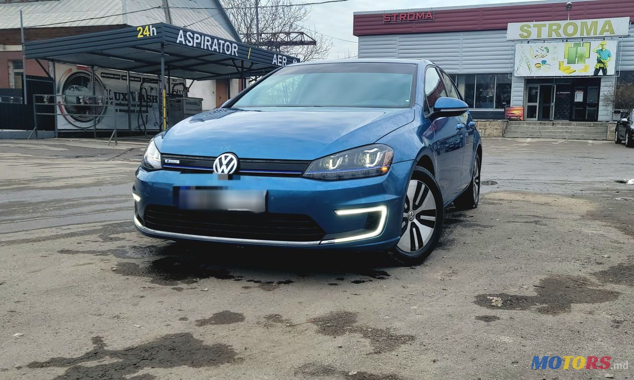 2014' Volkswagen Golf photo #2