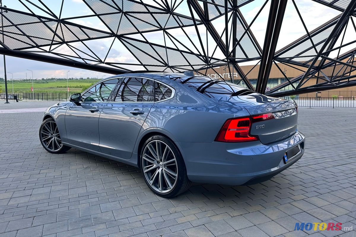 2017' Volvo S90 photo #3
