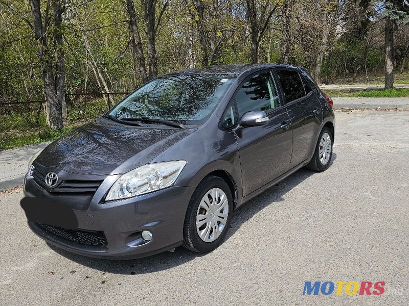 2010' Toyota Auris photo #4