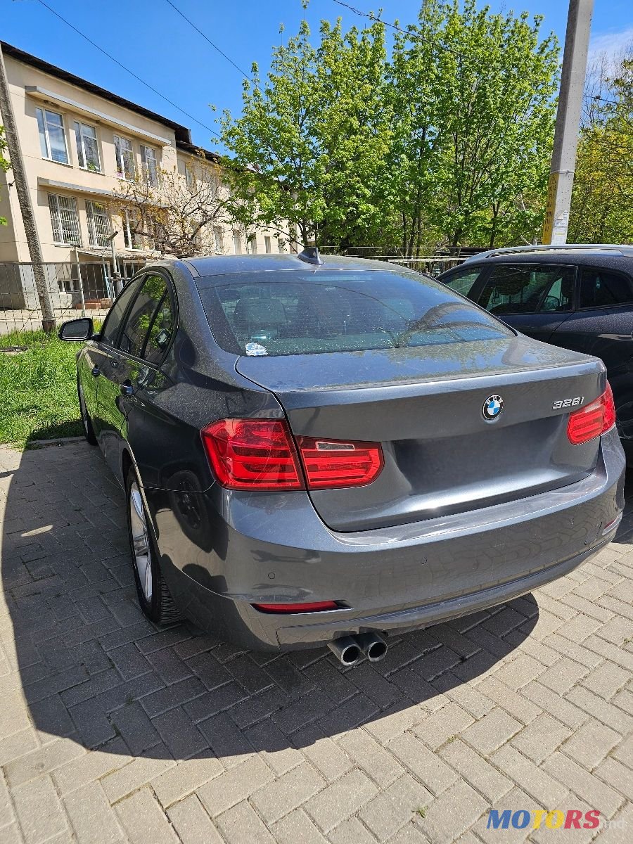 2014' BMW 3 Series photo #4