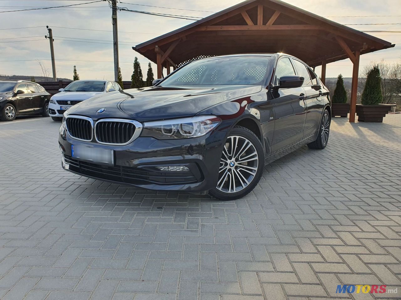 2017' BMW 5 Series photo #1
