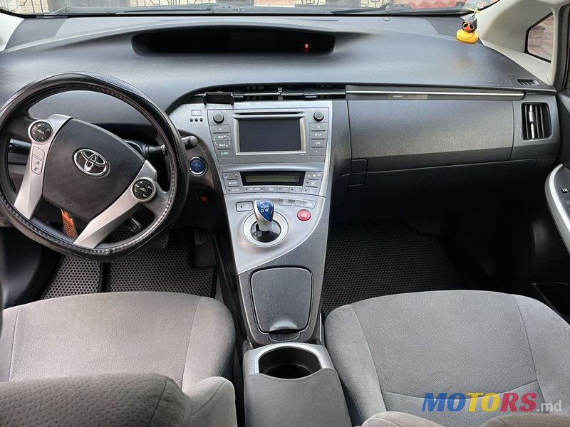 2015' Toyota Prius photo #4