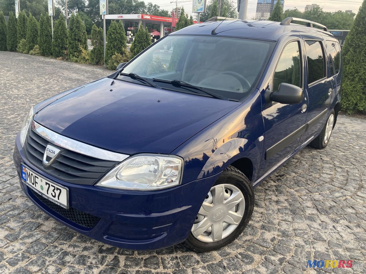 2009' Dacia Logan photo #1