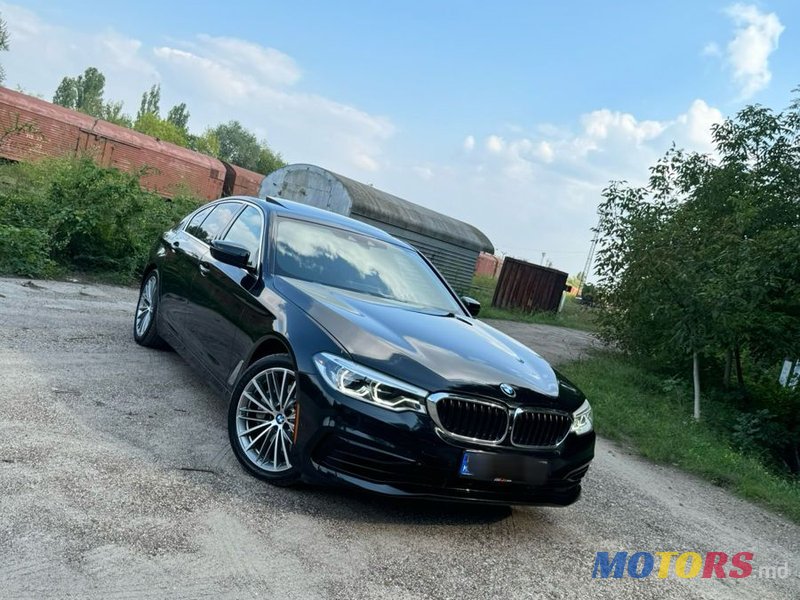 2017' BMW 5 Series photo #4