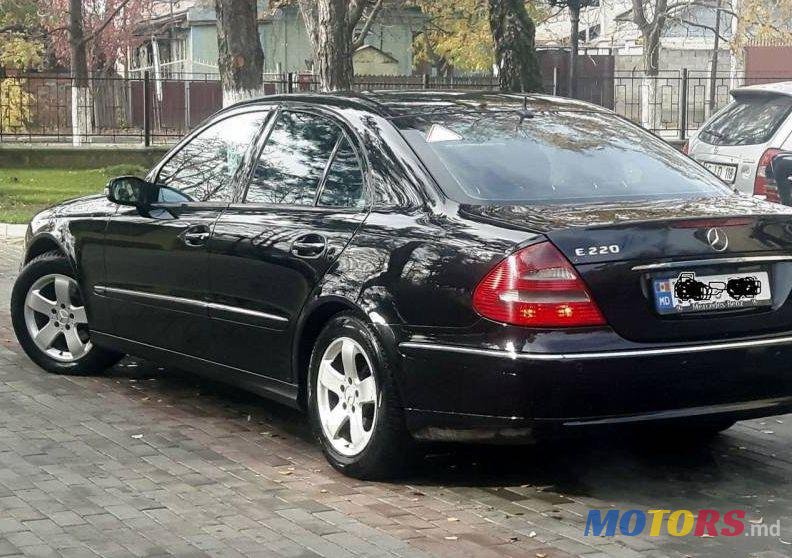 2006' Mercedes-Benz E photo #2