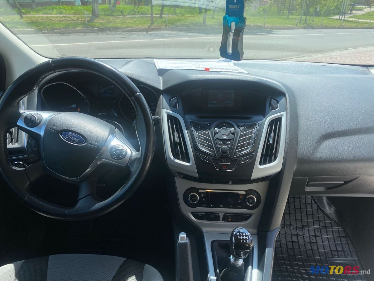 2014' Ford Focus photo #5