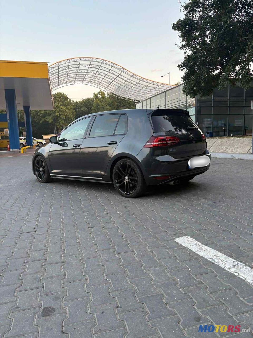 2014' Volkswagen Golf photo #3