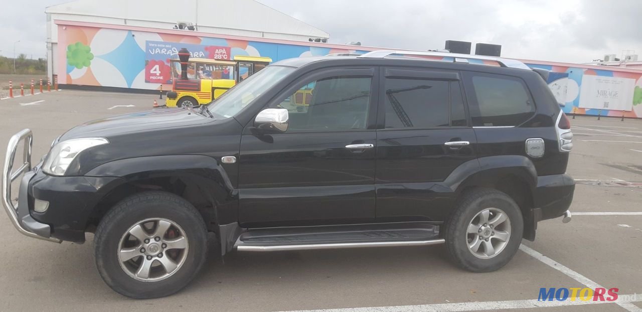 2006' Toyota Land Cruiser Prado photo #1