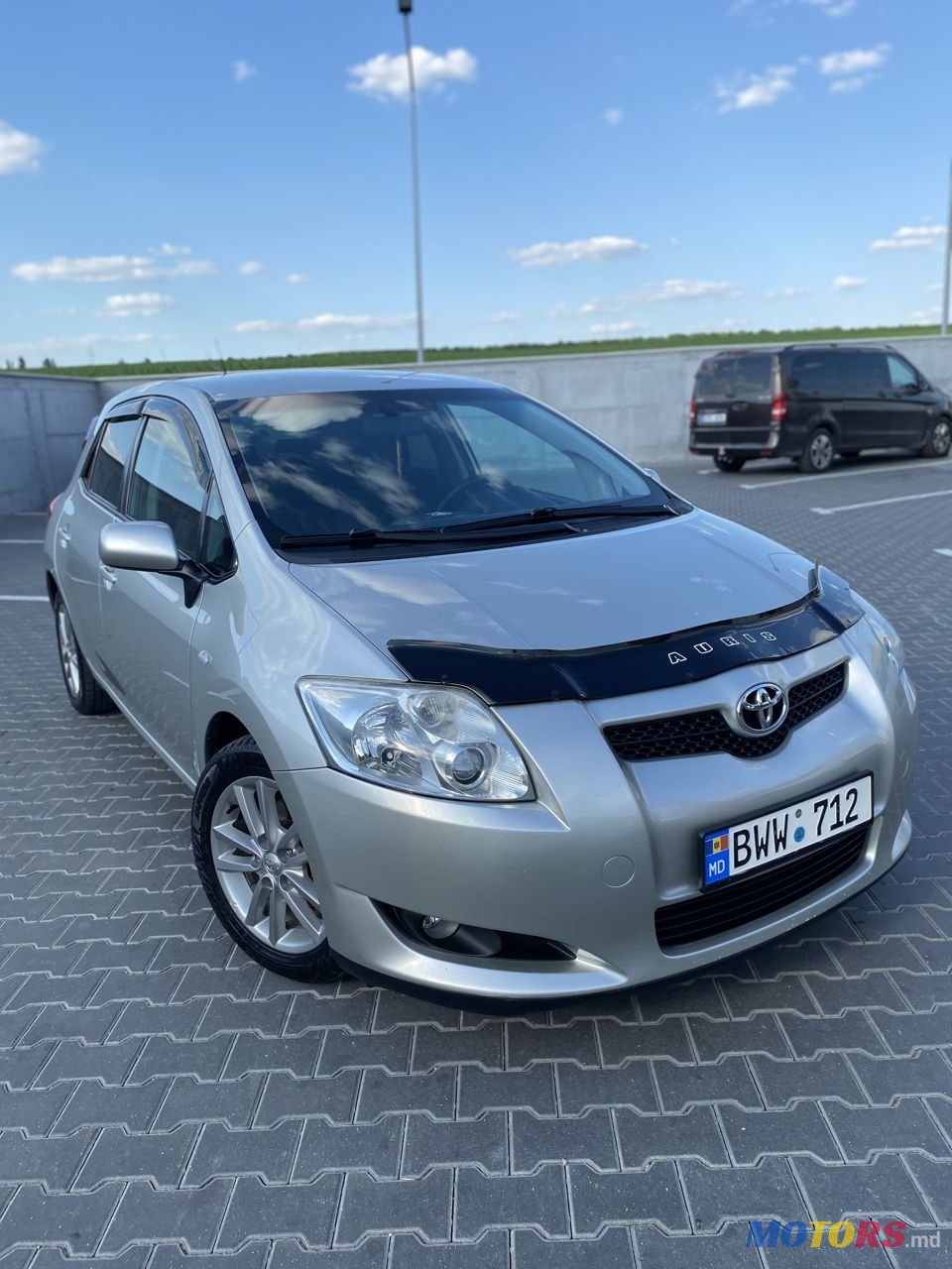 2009' Toyota Auris photo #1