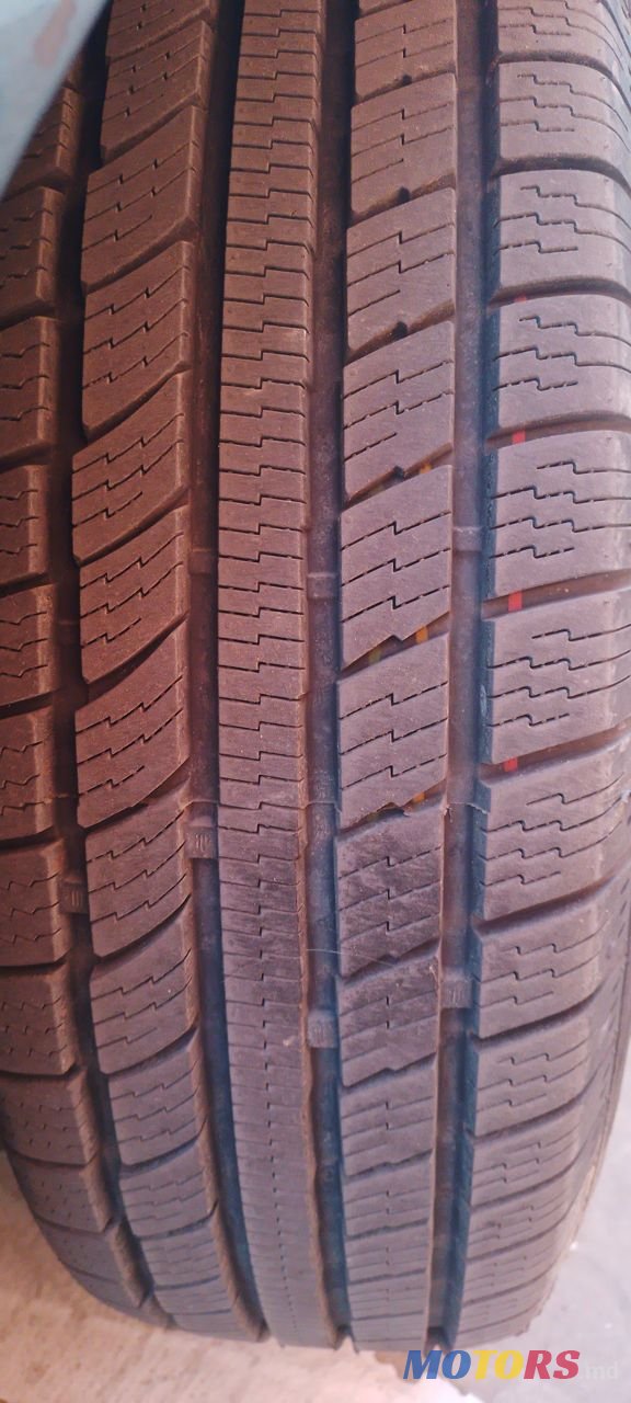 2008' Renault Scenic photo #1