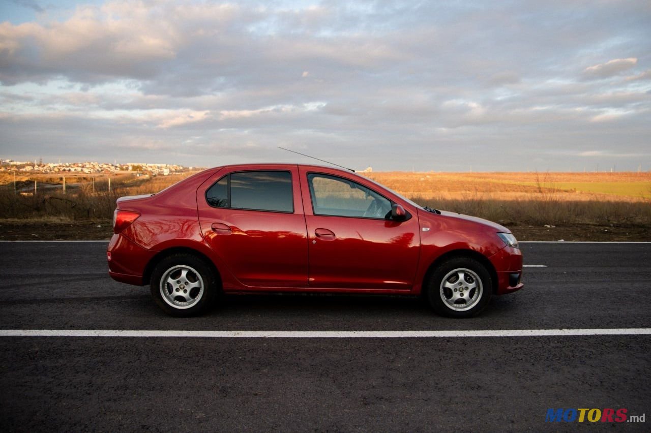 2013' Dacia Logan photo #2