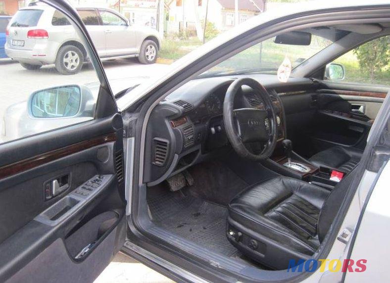 1997' Audi A8 photo #2