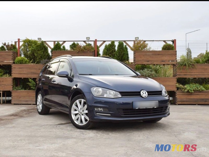 2013' Volkswagen Golf photo #2