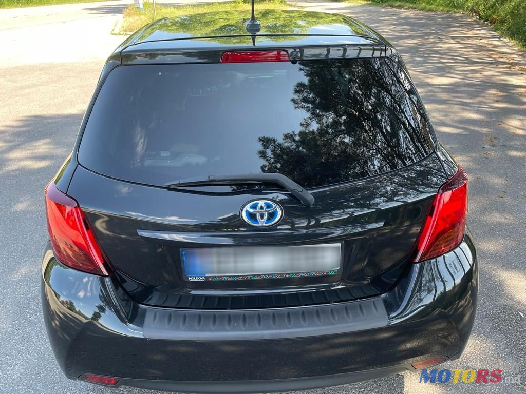 2014' Toyota Yaris photo #6