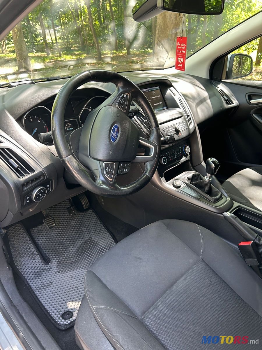 2015' Ford Focus photo #4