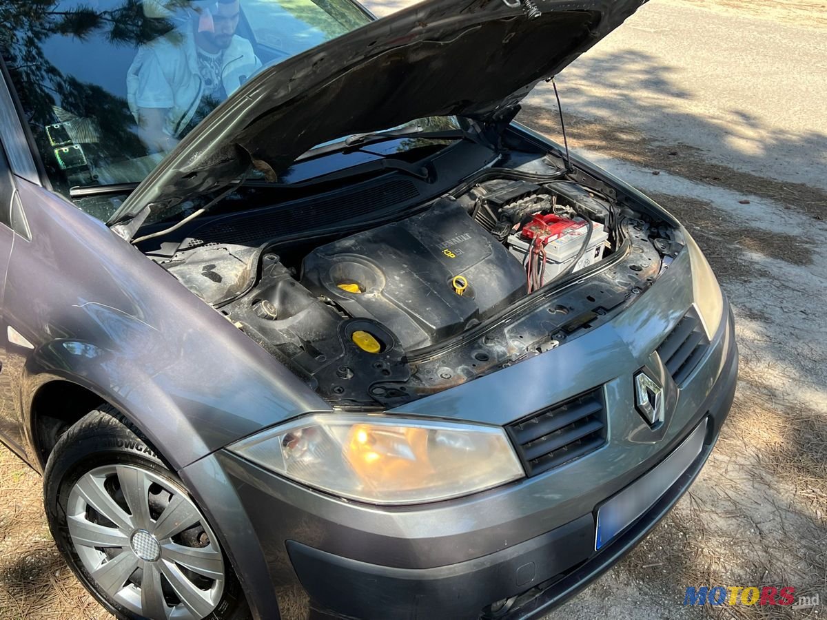 2004' Renault Megane photo #6