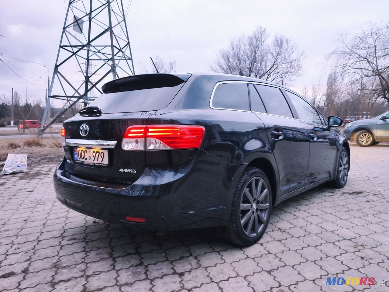 2014' Toyota Avensis photo #4