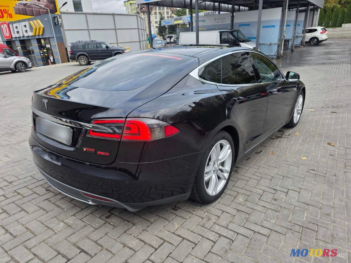 2015' Tesla Model S photo #5