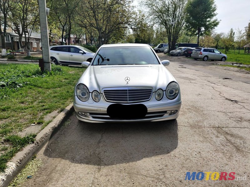 2003' Mercedes-Benz E Класс photo #1