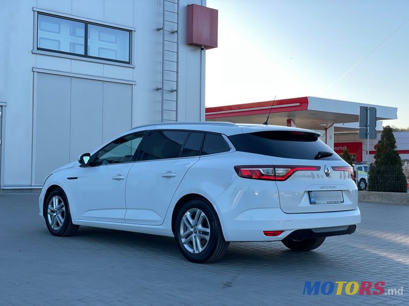 2017' Renault Megane photo #3