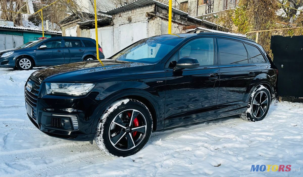 2016' Audi Q7 E-Tron photo #3