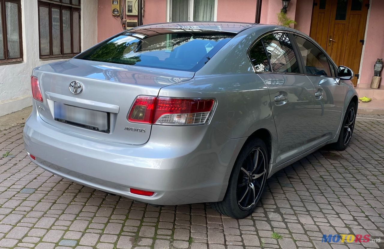 2009' Toyota Avensis photo #2