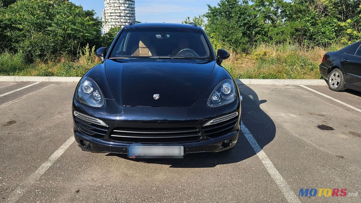 2013' Porsche Cayenne photo #1