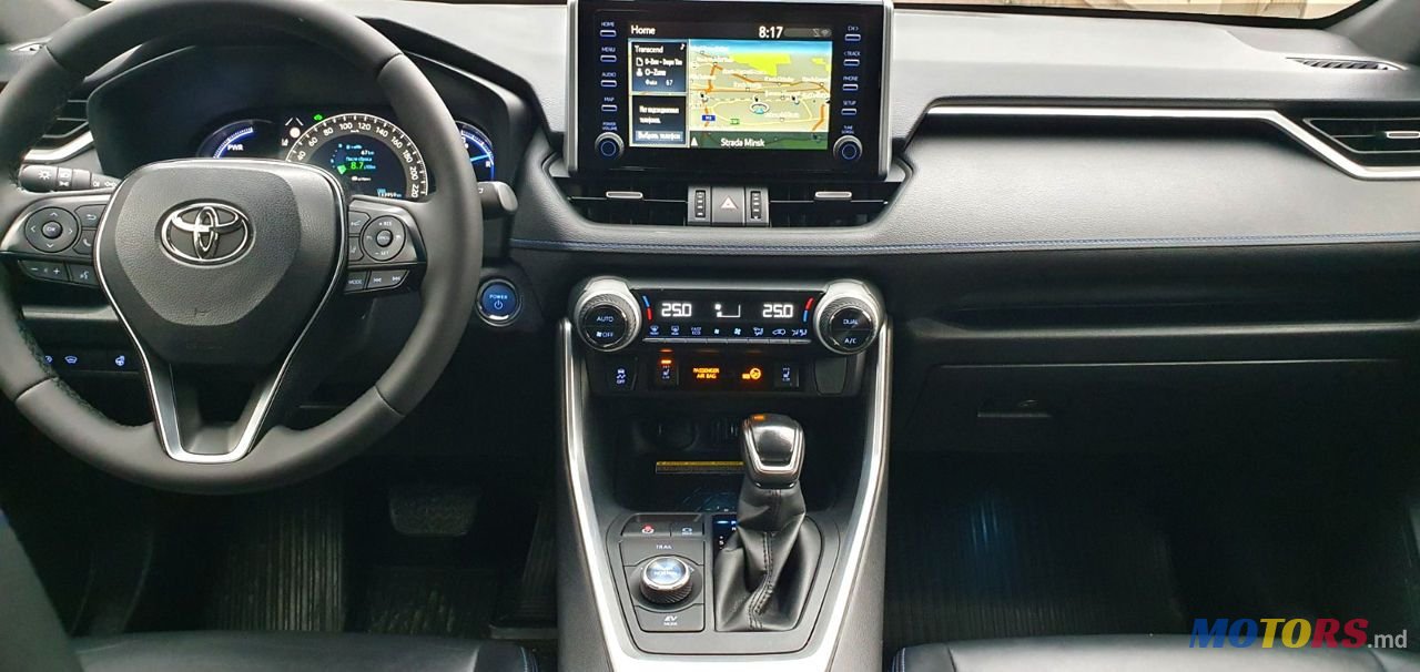 2019' Toyota RAV4 photo #6