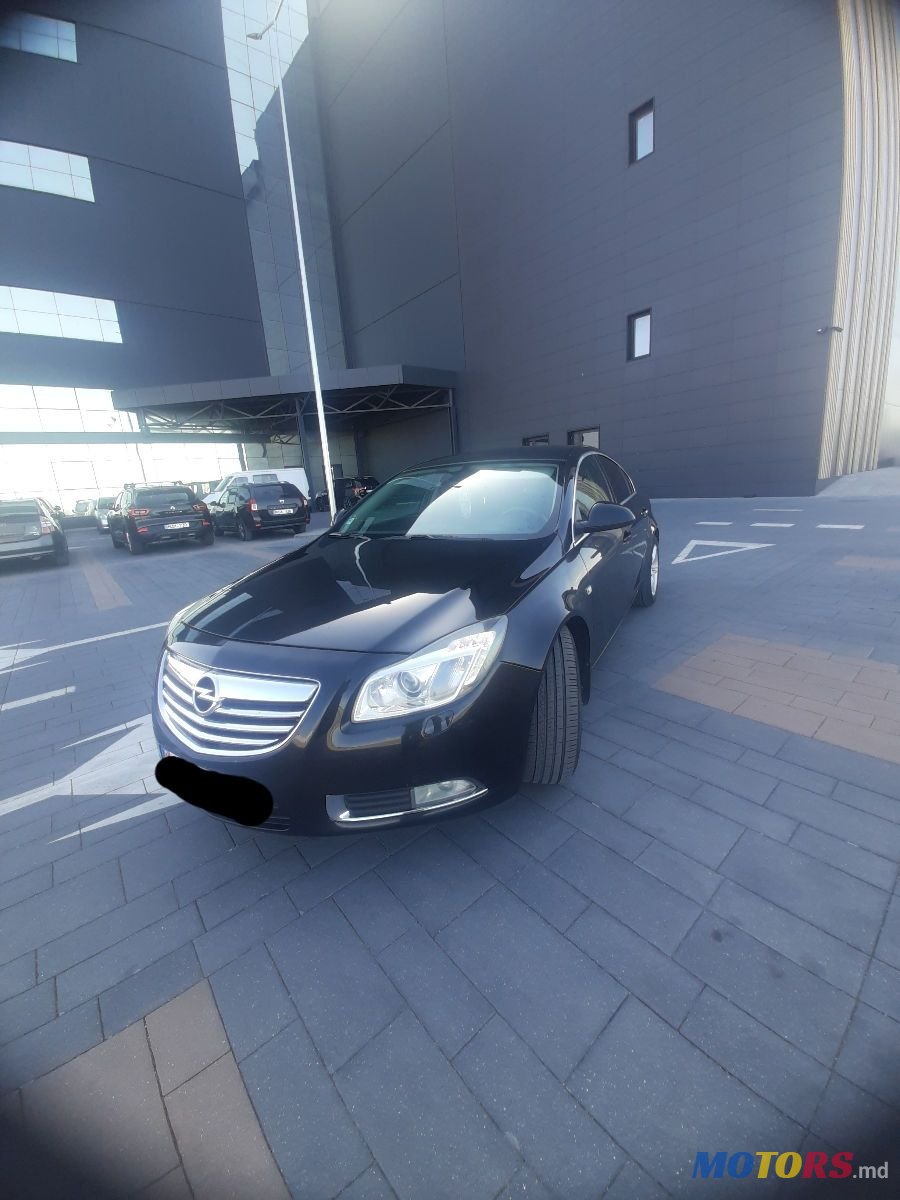 2011' Opel Insignia photo #5