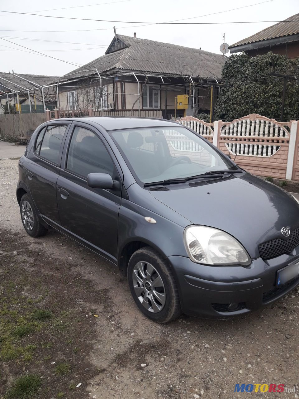 2004' Toyota Yaris photo #4