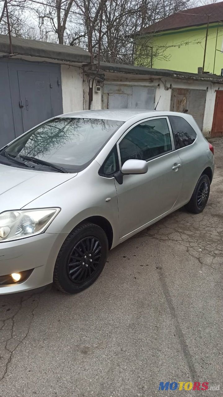 2007' Toyota Auris photo #3