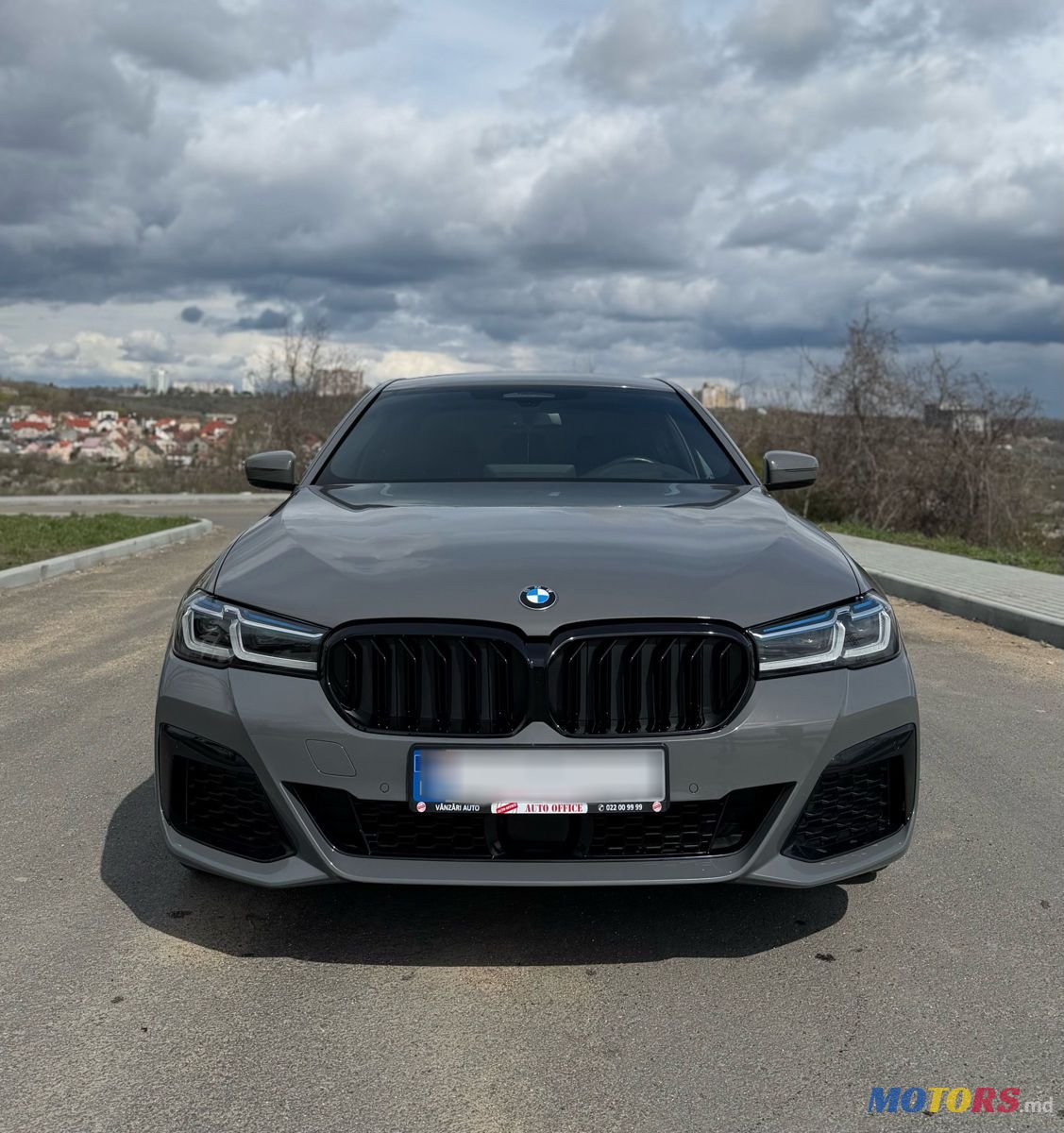 2021' BMW 5 Series photo #1