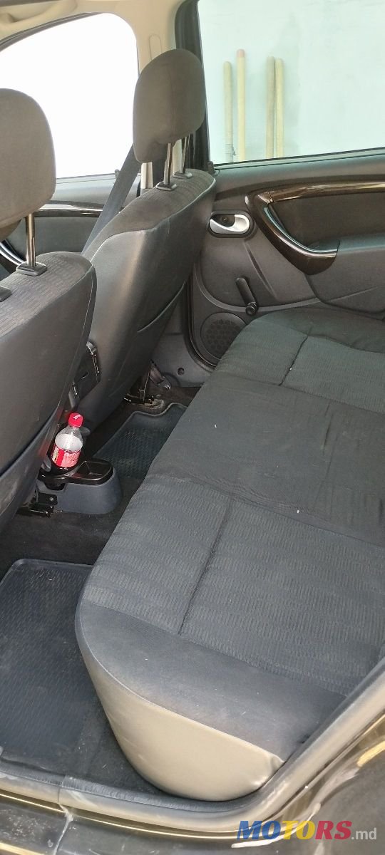 2011' Dacia Duster photo #4