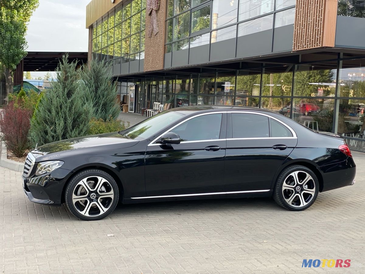 2016' Mercedes-Benz E Класс photo #1