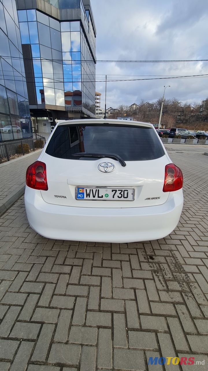 2008' Toyota Auris photo #6