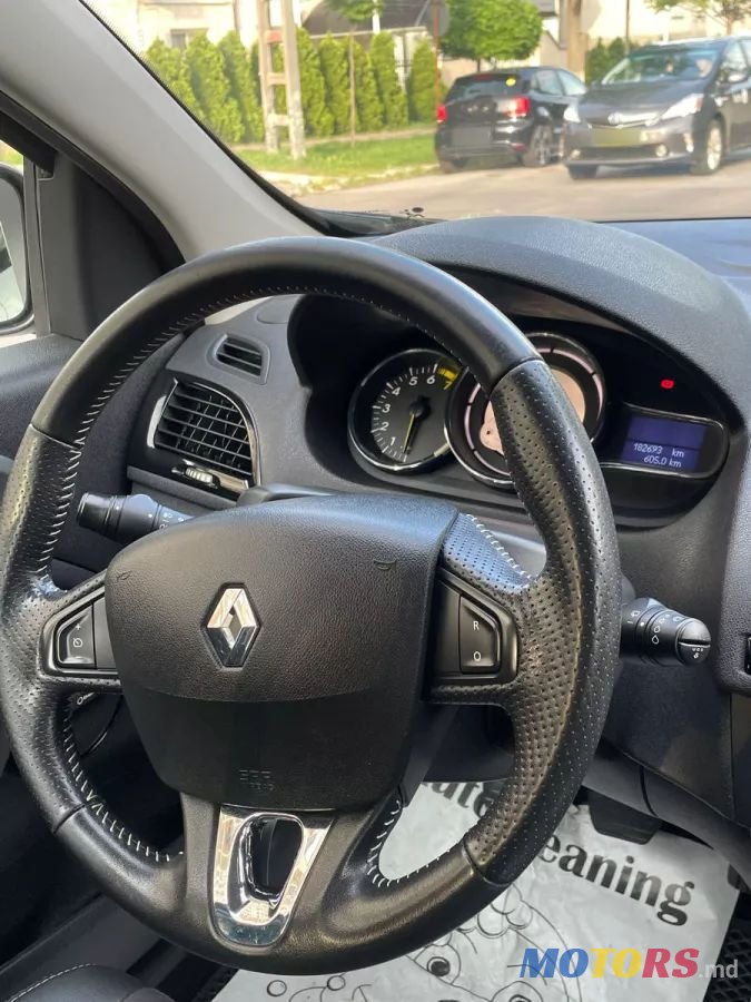 2013' Renault Megane photo #4