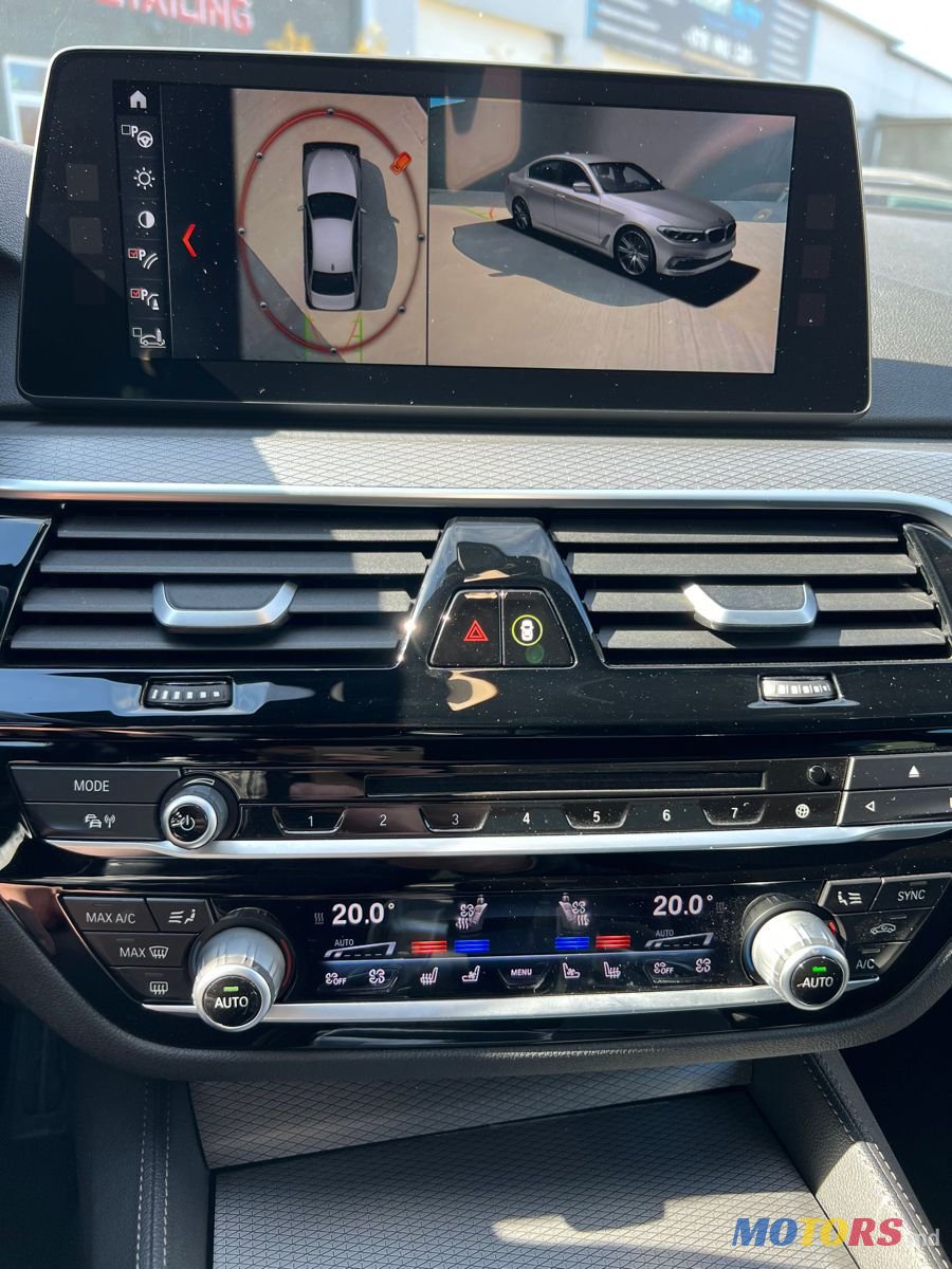 2017' BMW 5 Series photo #6