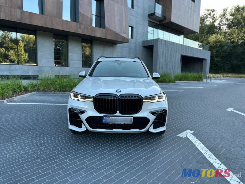 2020' BMW X7 photo #6