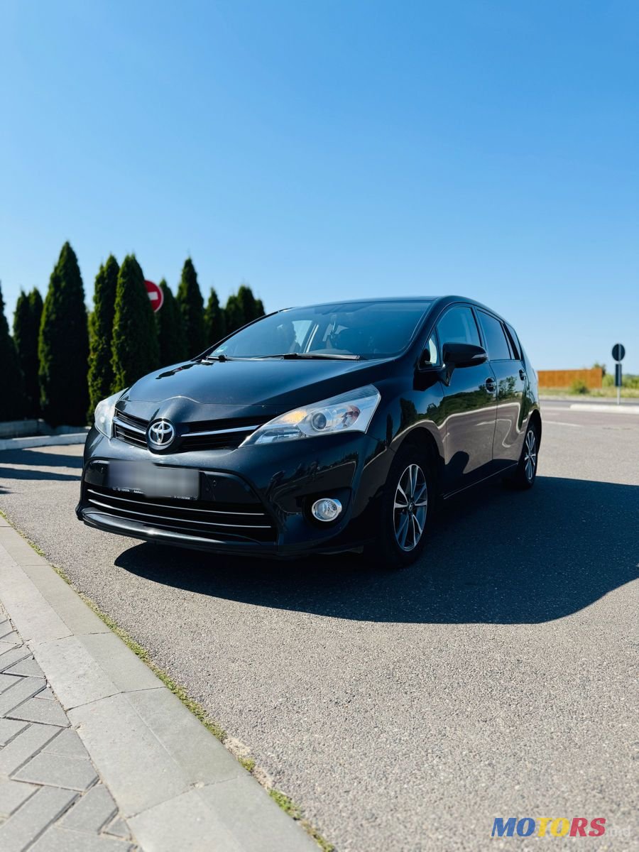 2014' Toyota Verso photo #1