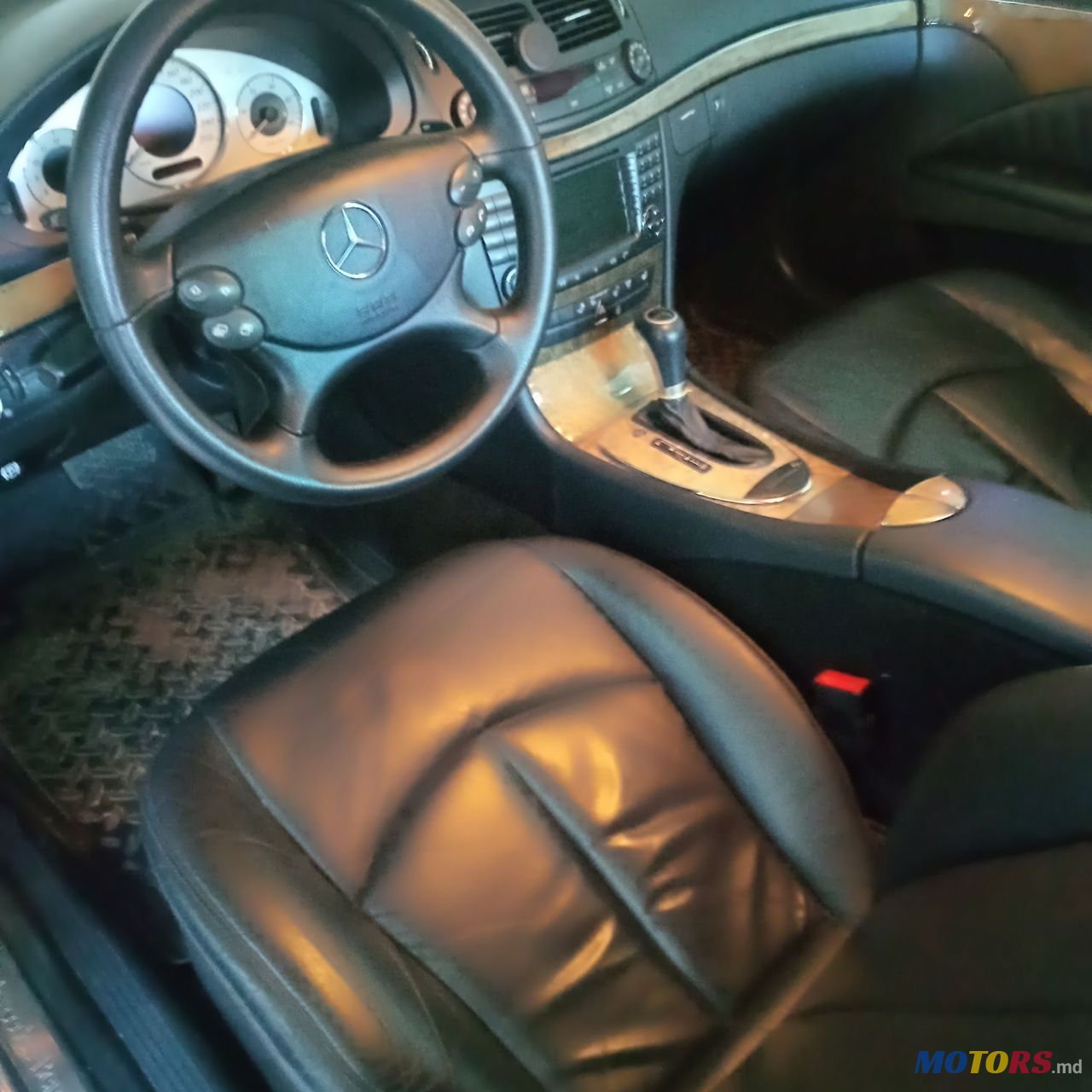 2008' Mercedes-Benz E-Class photo #2